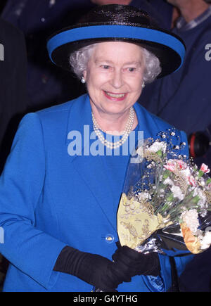 Image - La reine Elizabeth II visite en Australie Banque D'Images