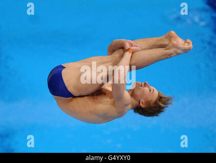 Jack Laugher en Grande-Bretagne lors de la finale masculine de 3m Springboard lors de la 18e coupe du monde de plongée Visa de la FINA au Centre aquatique du Parc olympique de Londres. Banque D'Images