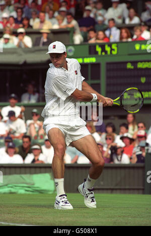 Tennis - 1995 de Wimbledon - masculin - Troisième round - David Wheaton v Andre Agassi - All England Lawn Tennis ... Banque D'Images