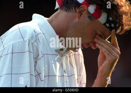 Tennis - 1995 de Wimbledon - masculin - Troisième round - David Wheaton v Andre Agassi - All England Lawn Tennis ... Banque D'Images