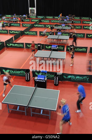 Tennis de table - Championnats nationaux ETTA 2012 - première journée - Ponds Forge.Vue générale de l'action pendant le premier jour des championnats nationaux de l'ETTA à Ponds Forge, Sheffield. Banque D'Images