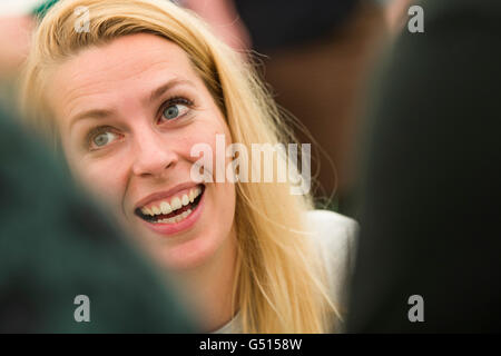 Sara Pascoe. L'écrivain anglais, humoriste et actrice. Au Hay Festival de la littérature et des Arts, le 30 mai 2016 Banque D'Images