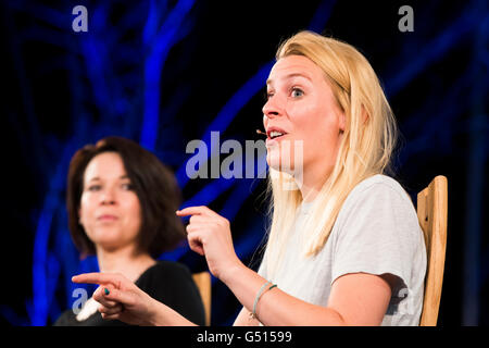 Sara Pascoe. L'écrivain anglais, humoriste et actrice. Au Hay Festival de la littérature et des Arts, le 30 mai 2016 Banque D'Images