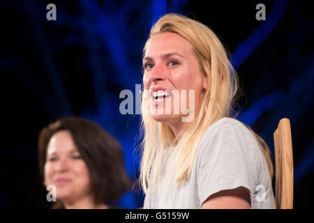 Sara Pascoe. L'écrivain anglais, humoriste et actrice. Au Hay Festival de la littérature et des Arts, le 30 mai 2016 Banque D'Images