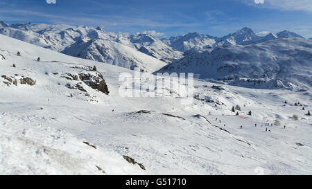 Le domaine de ski Alpe d Huez, dans les Alpes Françaises Banque D'Images