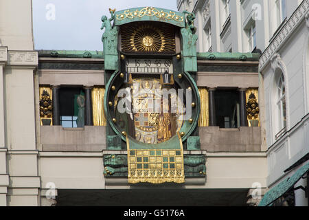 Ankeruhr Anker (réveil), célèbre horloge astronomique à Vienne, Autriche construit par Franz von Matsch Banque D'Images