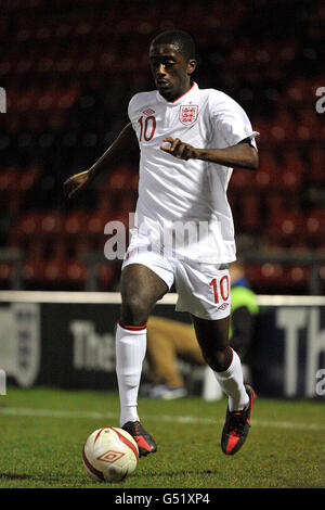 Soccer - U18 International - Angleterre v Italie - Gresty Road Banque D'Images