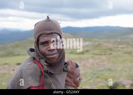 Le Lesotho, Mokhotlong, près de Sani Pass, Portrait d'un homme Basotho, Basothos, habitants de la montagne dans le sud de l'Afrique Banque D'Images