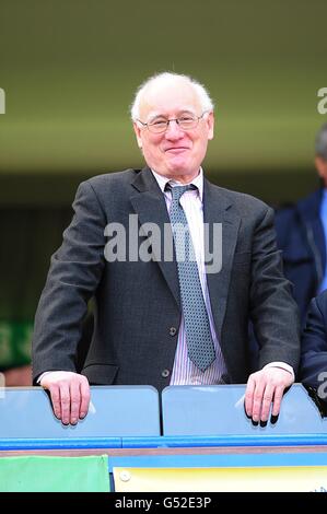 Soccer - Barclays Premier League - Chelsea / Tottenham Hotspur - Stamford Bridge.Bruce Buck, président de Chelsea, dans les tribunes Banque D'Images