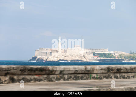 Cuba, La Havane, vue de la jetée de la forteresse, Castillo de los Tres Reyes del Morro Banque D'Images