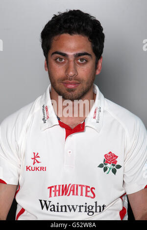 Cricket - 2012 Lancashire Photocall - Old Trafford. Naqaash Tahir, Lancashire Banque D'Images