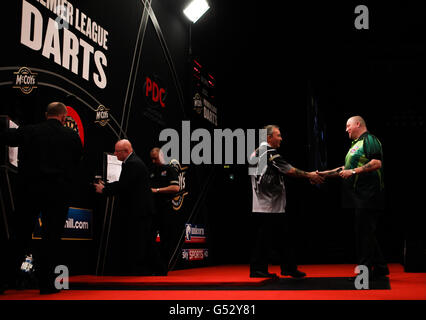 Fléchettes - McCoys Premier League Darts - Capital FM Arena Banque D'Images