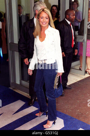 Le présentateur de télévision pour enfants Cat Deeley arrive pour la première européenne de « Gone in 60 seconds » au cinéma Odeon West End, à Leicester Square, Londres. Banque D'Images