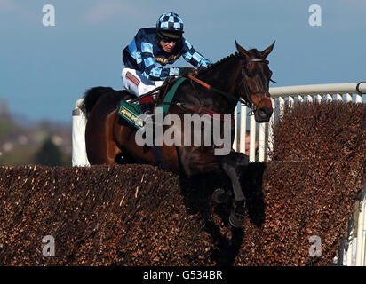 Les courses de chevaux - le 2012 John Smith's Grand National - Premier jour - Hippodrome Aintree Banque D'Images