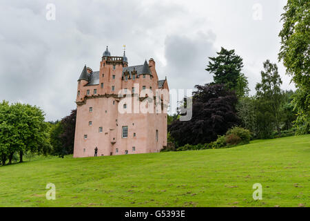 Royaume-uni, Ecosse, Aberdeenshire, Craigievar Castle, débuts au 16ème siècle sur la rive nord de la rivière Dee écossais Banque D'Images