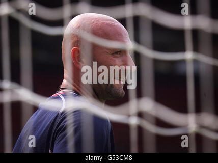 La formation de ManU Barthez Cole Banque D'Images