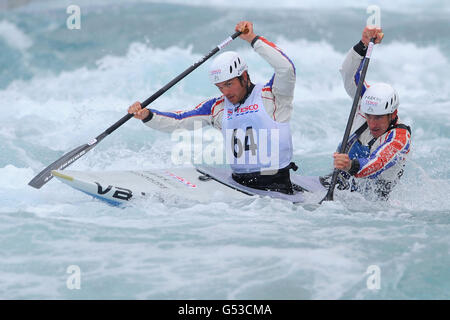 Canoë - Tesco en Slalom Essais de sélection 2012 - Jour trois - Lee Valley White Water Centre Banque D'Images