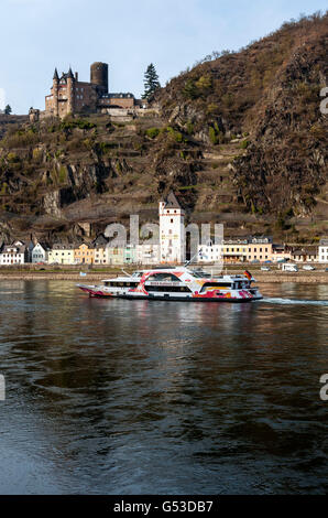 St Goarshausen, Rhin et Burg Katz château, Vallée du Haut-Rhin moyen, site du patrimoine mondial de l'UNESCO, Rhénanie-Palatinat Banque D'Images
