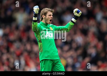 Football - Barclays Premier League - Manchester United / Everton - Old Trafford. David de Gea de Manchester United célèbre un but Banque D'Images