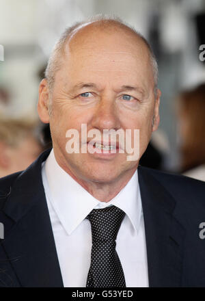 Mark Knopfler arrive à la première du film African Cats UK qui s'est tenue au BFI Southbank, Londres. Banque D'Images