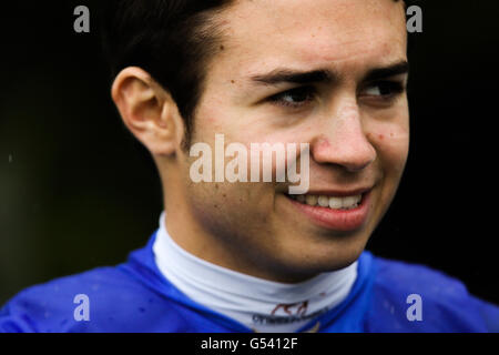 Courses hippiques - bet365 Ultimate Celebration Friday - Sandown Park Racecourse. Mickael Barzalona, jockey Banque D'Images