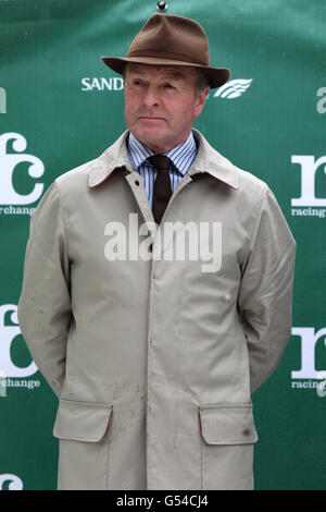 Courses hippiques - bet365 Ultimate Celebration Day - Sandown Park Racecourse. Entraîneur Jonjo O'Neill Banque D'Images