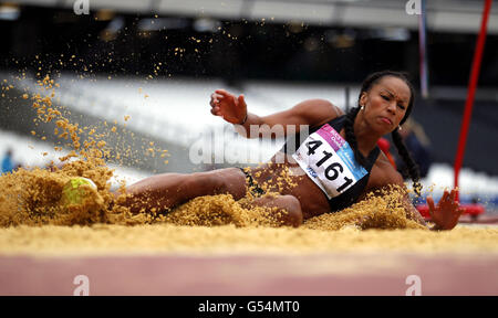 Athlétisme - universités et collèges Sports Championships - troisième jour - Stade olympique.Jade Johnson participe au long Jump féminin lors des championnats sportifs des universités et collèges au stade olympique de Londres. Banque D'Images