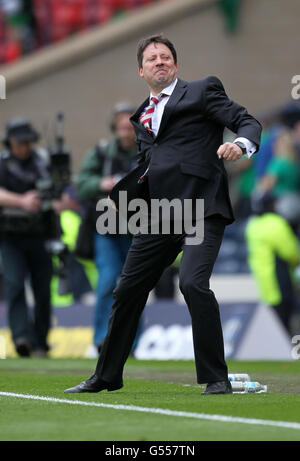 Au cœur du Manager de Midlothian, Paulo Sergio célèbre les victoires lors de la finale de la coupe écossaise William Hill à Hampden Park, Glasgow. Banque D'Images