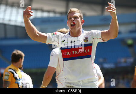 Peter Fox de Wakefield Wildcats célèbre une tentative contre les Tigers Castleford lors de la Super League Stobart, match du week-end magique au Etihad Stadium de Manchester. Banque D'Images