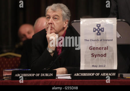 Revd Dr Michael Jackson, archevêque de Dublin et amp; évêque de Glendalough et primat d'Irlande au Synode général de la cathédrale Christ Church, Dublin. Banque D'Images