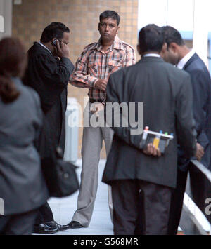 Raj Theekoy, préposé à la chambre à l'hôtel Legends, et témoin de l'accusation, à la Cour suprême de Port Louis, Maurice, le cinquième jour du procès, pour le meurtre de la citoyenne irlandaise Michaela McReavey, qui a été assassinée lors de sa lune de miel il y a un an. Banque D'Images