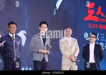 Beijing, Chine. 20 Juin, 2016. Louis Koo et Wallace Chung assister à la première de trois à Beijing, Chine, le 20 juin, 2016. © TopPhoto/Alamy Live News Banque D'Images