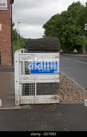 Canal Chesterfield sign in Hollingwood Banque D'Images