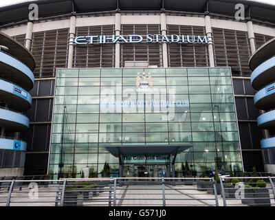 Le stade Etihad Colin Bell entrée Stand Banque D'Images