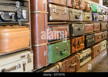 Old vintage photo valises Banque D'Images