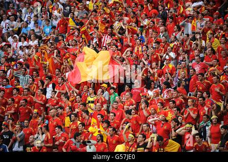 Football - UEFA Euro 2012 - Groupe C - Espagne / Italie - Arena Gdansk.Les fans espagnols montrent leur soutien dans les stands Banque D'Images