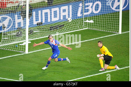 Football - UEFA Euro 2012 - Groupe C - République d'Irlande / Croatie - Stade municipal de Poznan.Nikica Jelavic en Croatie célèbre son deuxième but lors du match de l'UEFA Euro 2012, Groupe C, au stade municipal de Pologne. Banque D'Images