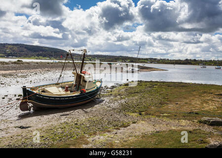 Quai rouge Bay Isle of Anglesey Banque D'Images