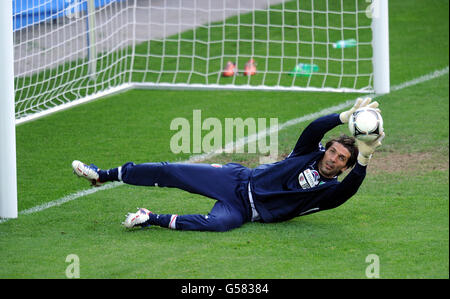 Gianluigi Buffon en Italie lors d'une séance d'entraînement au stade de Cracovie, à Cracovie. Banque D'Images