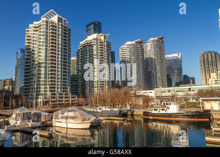 Waterfront Apartments et marina , Toronto , Canada Banque D'Images