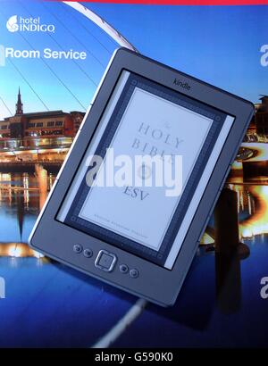 Kindle pour remplacer Bible Banque D'Images