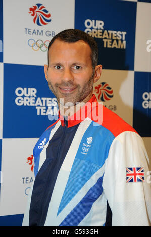 Capitaine Ryan Giggs pendant la séance de kitting de Londres 2012 à l'Université Loughborough, Loughborough. Banque D'Images