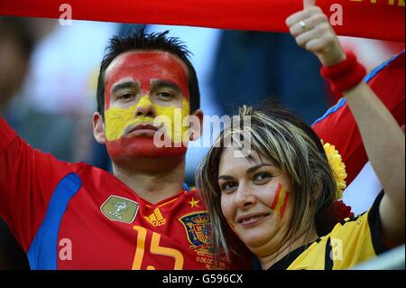 Football - UEFA Euro 2012 - Groupe C - Croatie / Espagne - Arena Gdansk. Fans espagnols dans les stands avant le lancement Banque D'Images