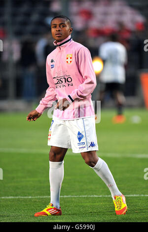 Football - Ligue 1 - Nice / Evian Thonon Gaillard - Stade Municipal du Ray. Ali Mmadi, Evian Thonon Gaillard Banque D'Images