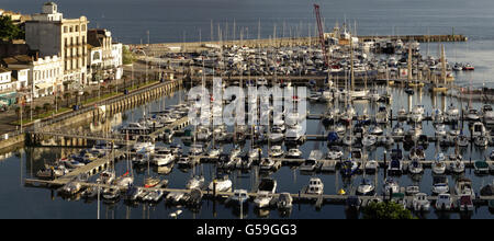Go - DEVON : Panorama du port de Torquay Banque D'Images