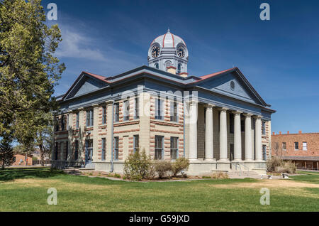 Jeff Davis County Courthouse, 1910, de style néo-classique, à Fort Davis, California, USA Banque D'Images