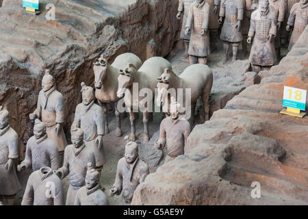 L'Armée de terre cuite de l'empereur Qin Shi Huang, Lintong District, Xi'an, province du Shaanxi, Chine Banque D'Images