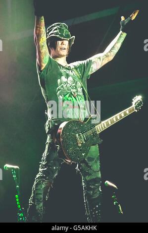 Guns N' Roses guitariste Dj Ashba lors des concerts live au Hellfest festival de musique à Clisson, France Banque D'Images