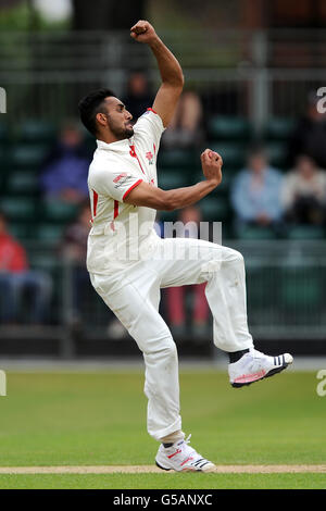 Cricket - LV= Championnat du comté - Division un - troisième jour - Surrey / Lancashire - le terrain de sport. Ajmal Shahzad du Lancashire en action Banque D'Images