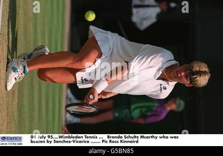 04 juillet 95. Tennis de Wimbledon ... Brenda Schultz Mcarthy qui a été battue par Sanchez-Vicarico Banque D'Images